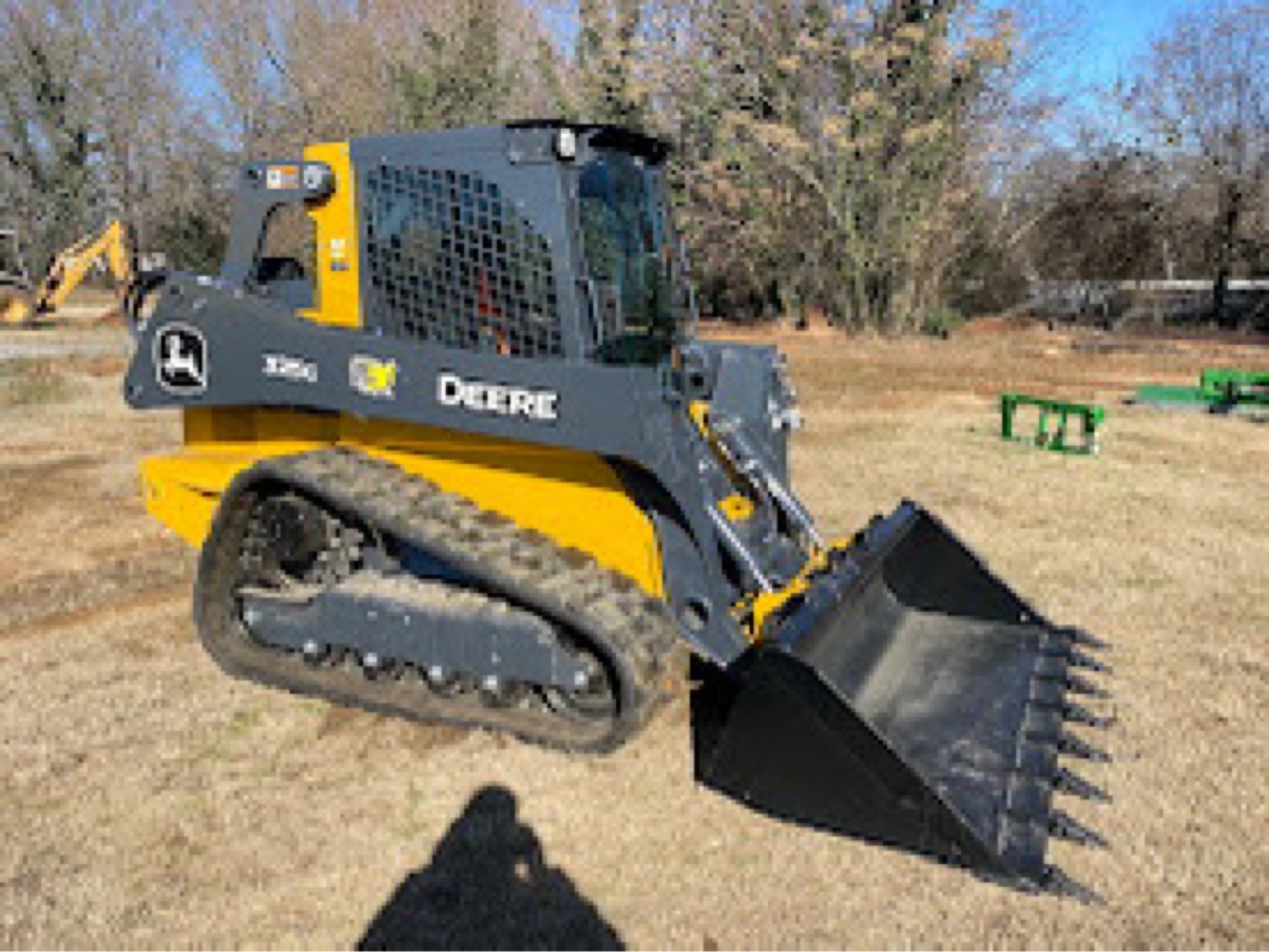 John Deere compact track loader with bucket